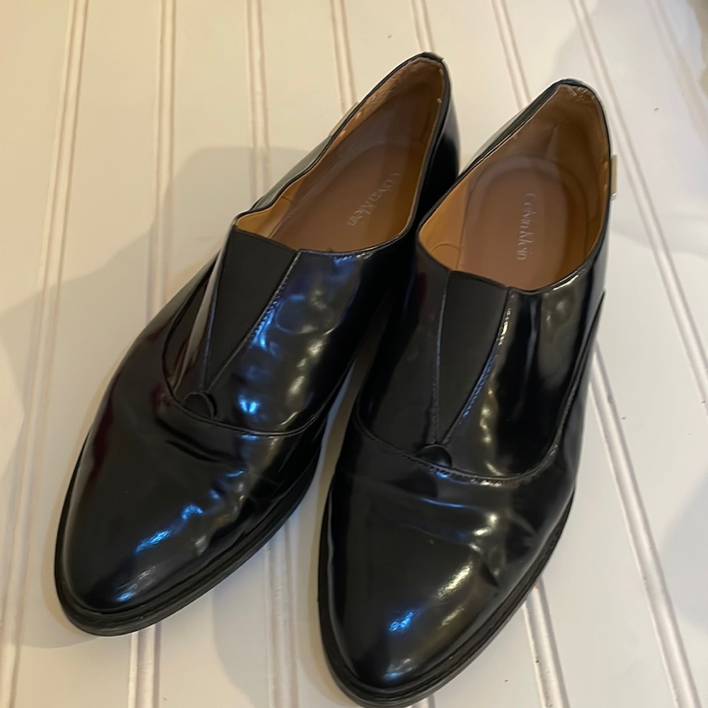 Calvin Klein women’s black pointy loafers “Daphne”size 10